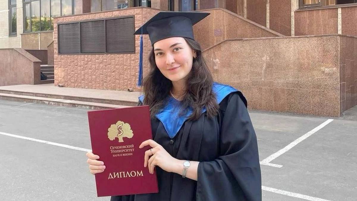 Студентка из Ингушетии окончила МГМУ им. Сеченова с красным дипломом
