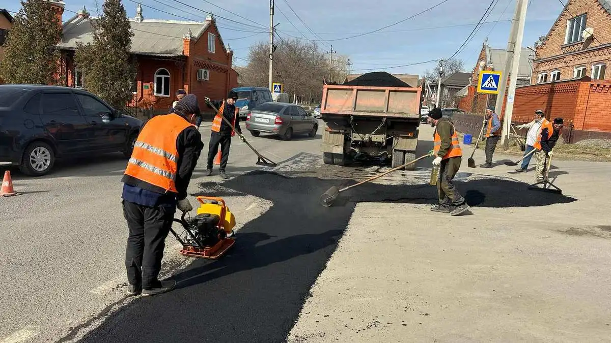 Новости Ингушетии: Минавтодор Ингушетии регулярно проводит работы по содержанию дорог