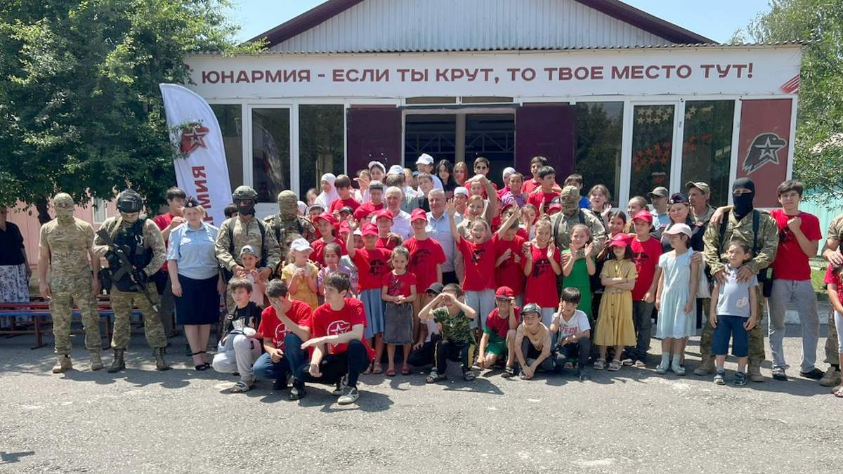 Детям и подросткам в Ингушетии показали специфику несения службы в полиции