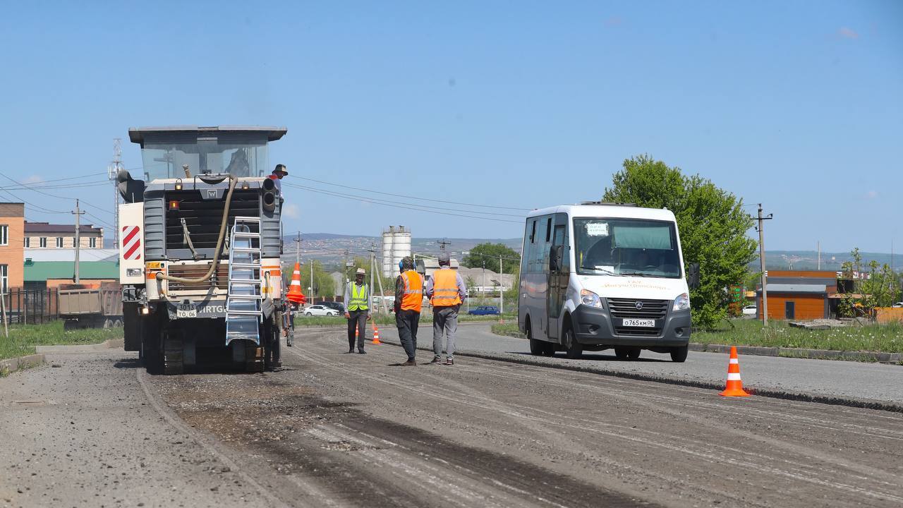 Новости Ингушетии: В столице Ингушетии идет реконструкция 2,97 км улицы Чахкиева
