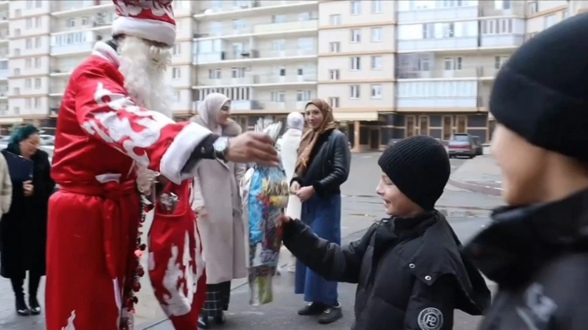 Новости Ингушетии: В Назрани Ингушетии дети участников СВО получили новогодние подарки