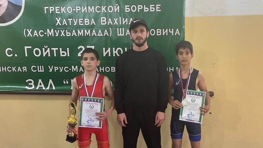 Новости Ингушетии: Борцы Ингушетии успешно выступили на межрегиональном турнире в Чечне