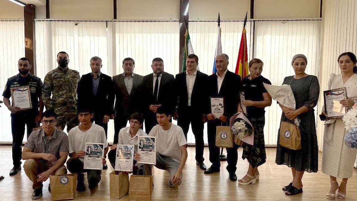 В Ингушетии служащие Росгвардии получили грамоты за «Диктант Победы»