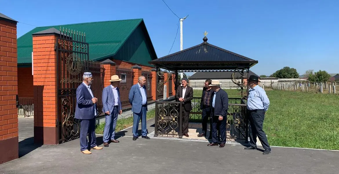 Новости Ингушетии: Благотворительный фонд «Сафмар» завершил благоустройство 5 кладбищ в Экажево