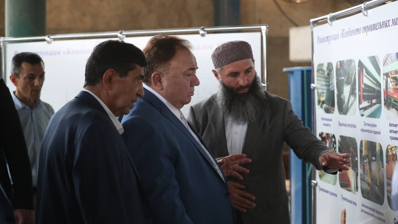 Новости Ингушетии: Глава Ингушетии посетил комбинат стройматериалов «НЕОН»