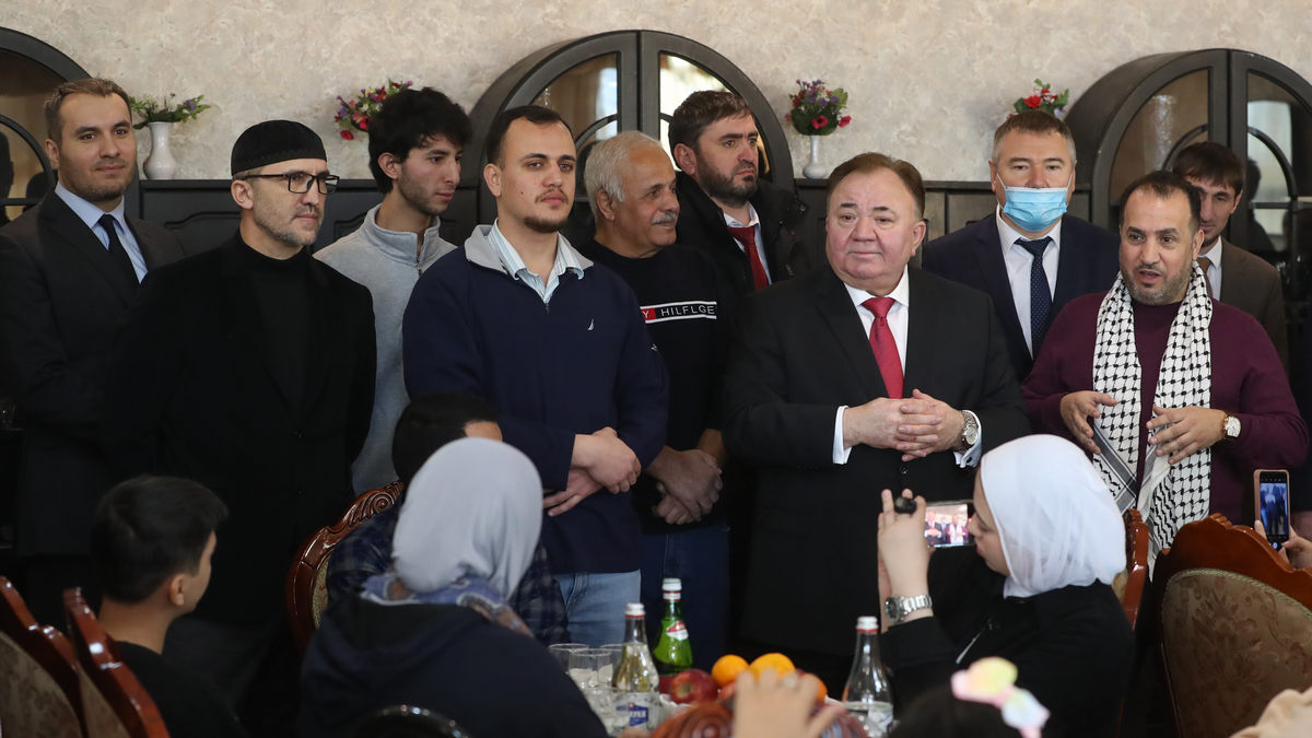 Новости Ингушетии: Калиматов встретился с беженцами из Палестины