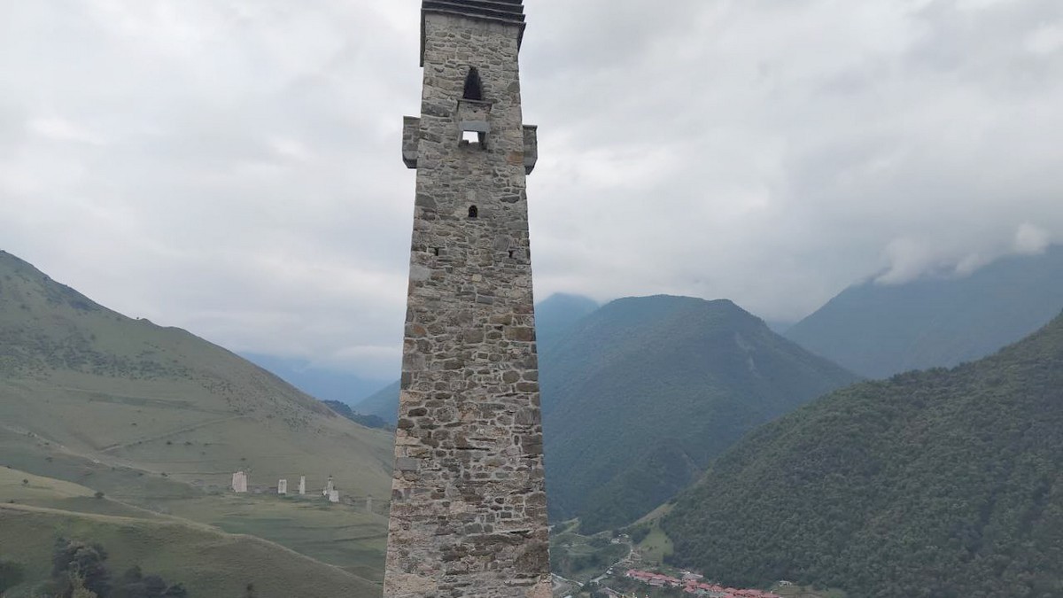 В горной Ингушетии продолжаются работы по реставрации башен