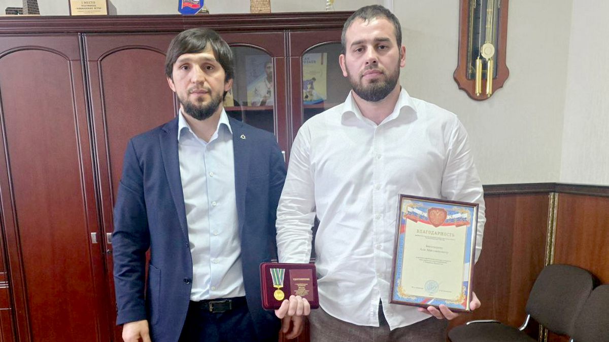 Новости Ингушетии: Тренер из Ингушетии удостоился почетной медали