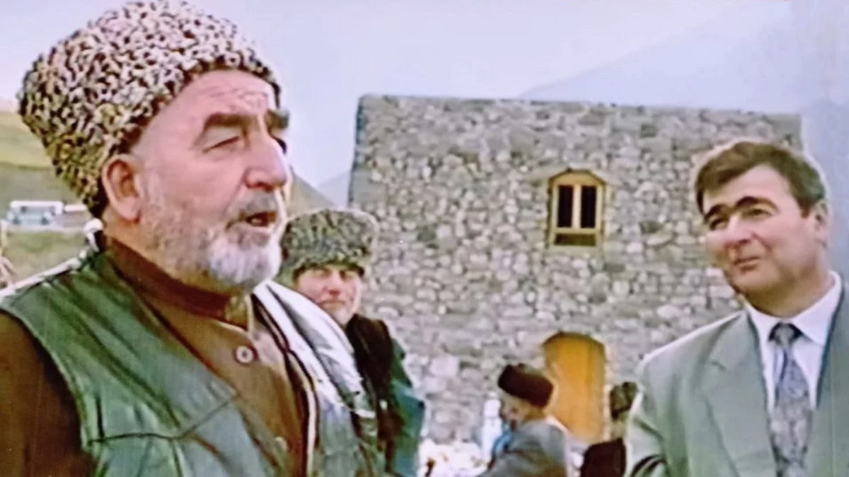 Новости Ингушетии: В 1999 году Чахкиевы восстановили свою родовую башню в горах Ингушетии