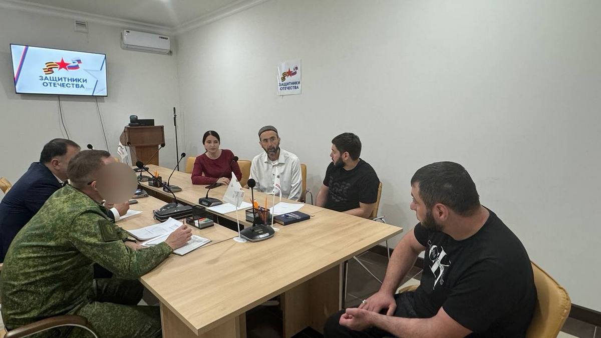 Новости Ингушетии: Военный прокурор в Ингушетии провел прием  семей участников СВО