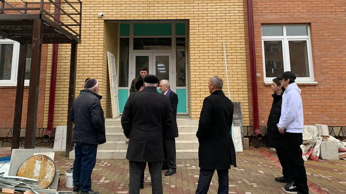 Новости Ингушетии: Единороссы Ингушетии оценили ход строительства ДОУ в Назрани