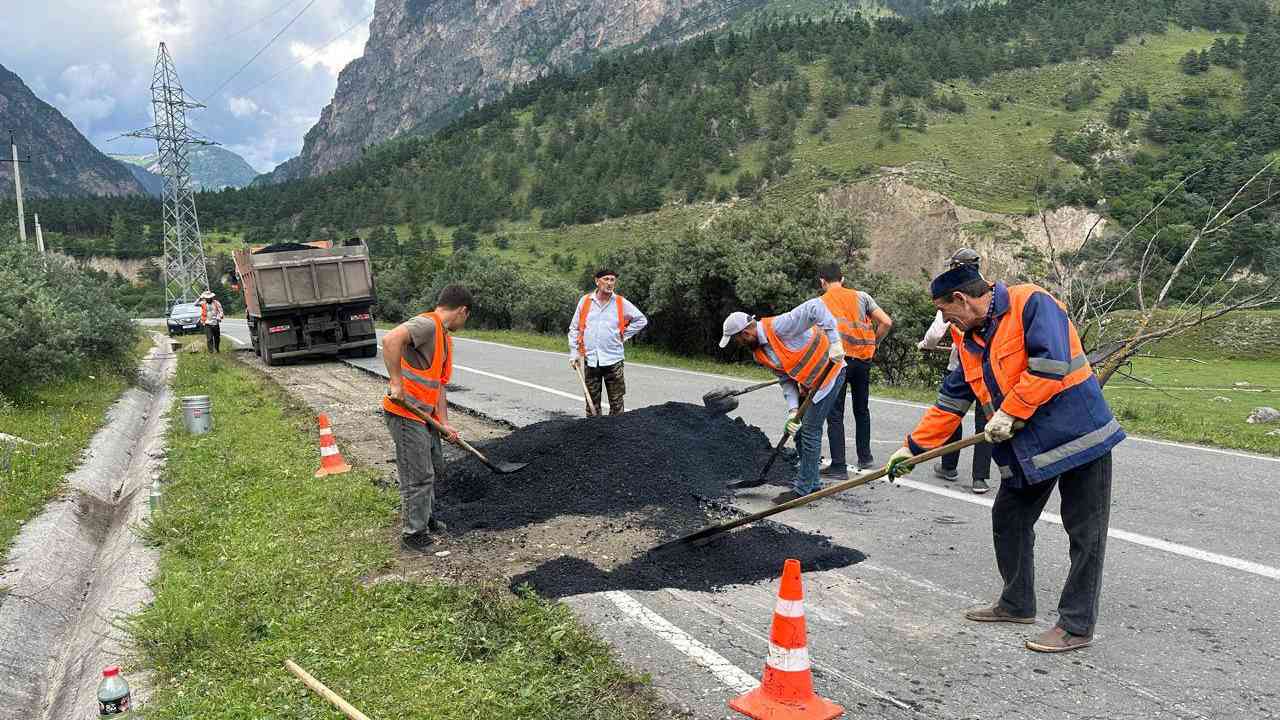 Дорожники Ингушетии следят за состоянием автодорог