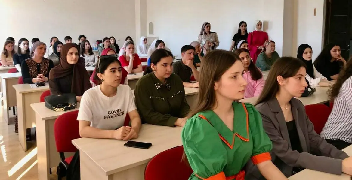 Новости Ингушетии: Первокурсники ИнгГУ знакомятся с преподавательским составом вуза