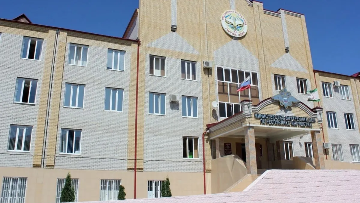 Новости Ингушетии: В Малгобеке полиция ищет мошенницу, обманом похитившую одежду