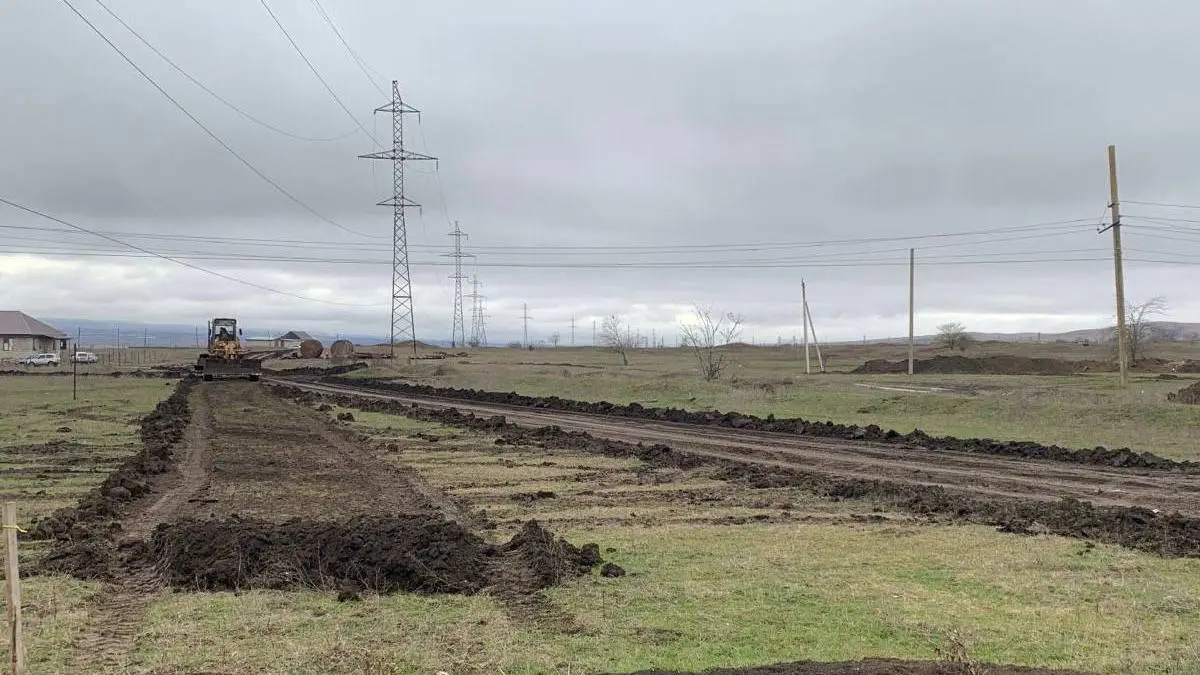 Новости Ингушетии: В селе Южное идет строительство дороги протяженностью 800 метров