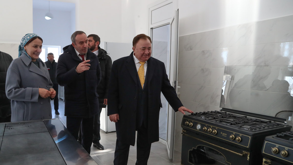 Новости Ингушетии: Калиматов посетил Троицкий детский дом-интернат «Забота»