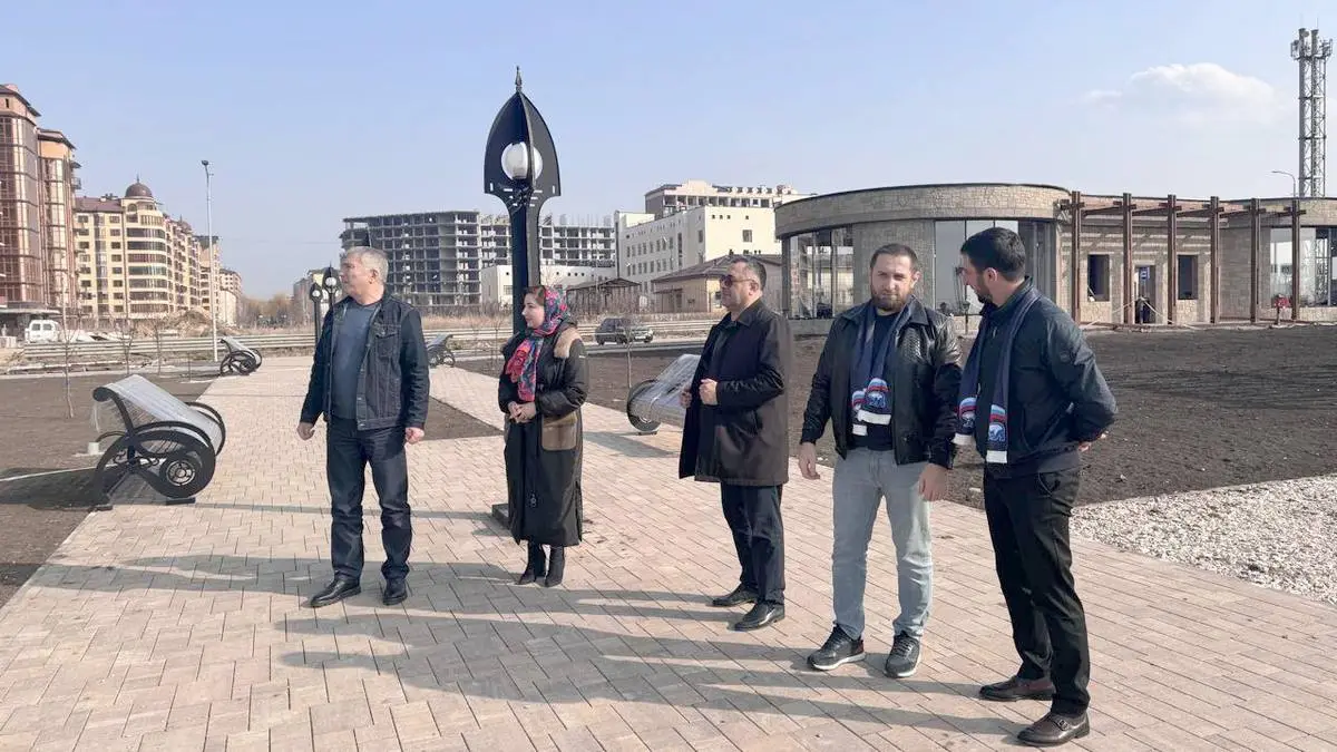 Новости Ингушетии: Партдесант «Единой России» проверил состояние общественных территорий в Магасе