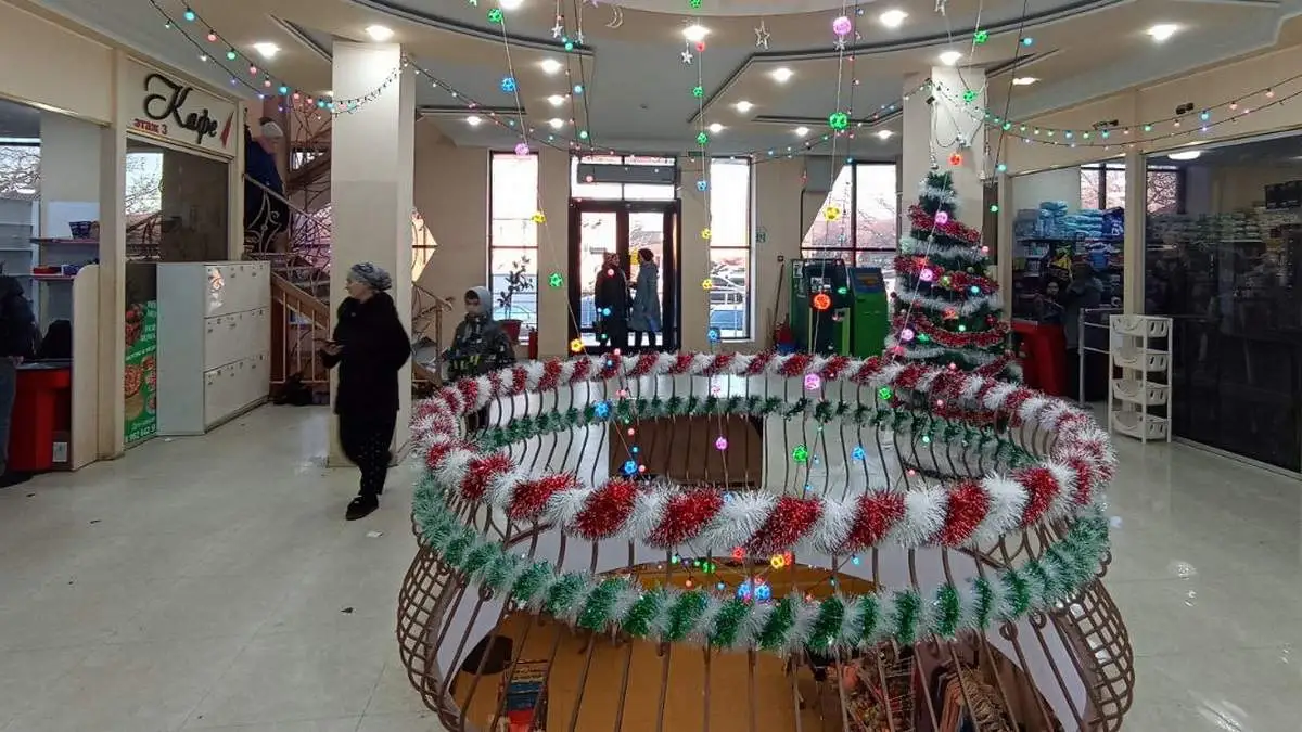 Новости Ингушетии: В Карабулаке Ингушетии отметили лучшее новогоднее оформление объектов МСП