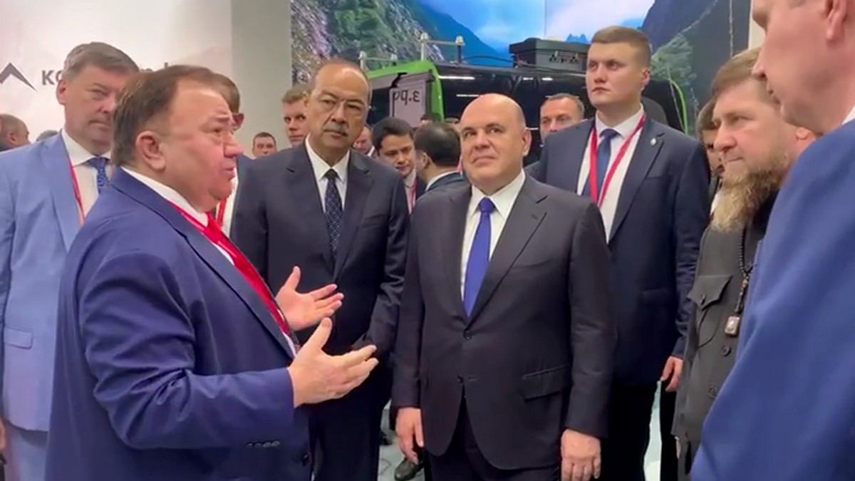 Новости Ингушетии: Премьер-министр России посетил  стенд Ингушетии на КИФе
