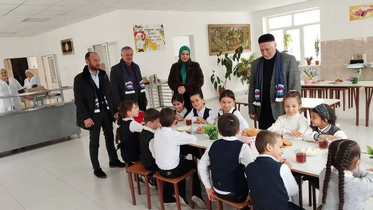 Новости Ингушетии: Единороссы Ингушетии продолжают мониторинг горячего питания в школах