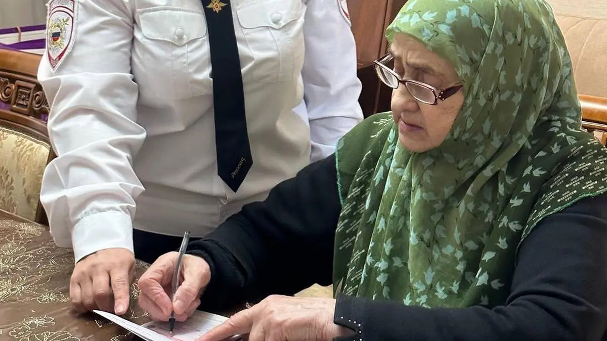 Новости Ингушетии: В Магасе полиция доставила пожилой горожанке паспорт на дом