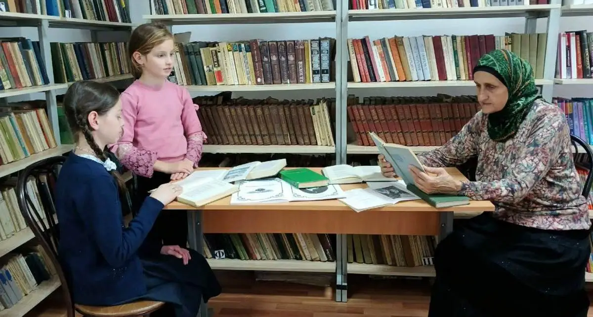 Новости Ингушетии: Школьники Ингушетии прикасаются к есенинскому гению