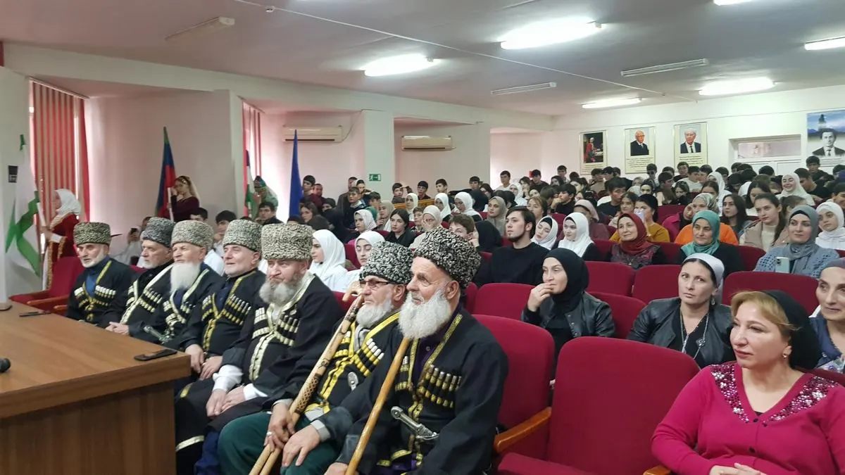 Новости Ингушетии: В Ингушском политехническом колледже прошел праздничный концерт