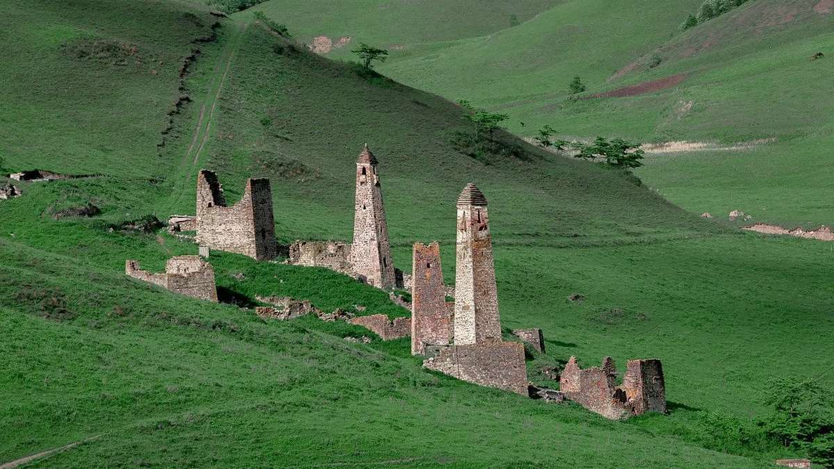 В горах Ингушетии провели мониторинг самого крупного башенного комплекса