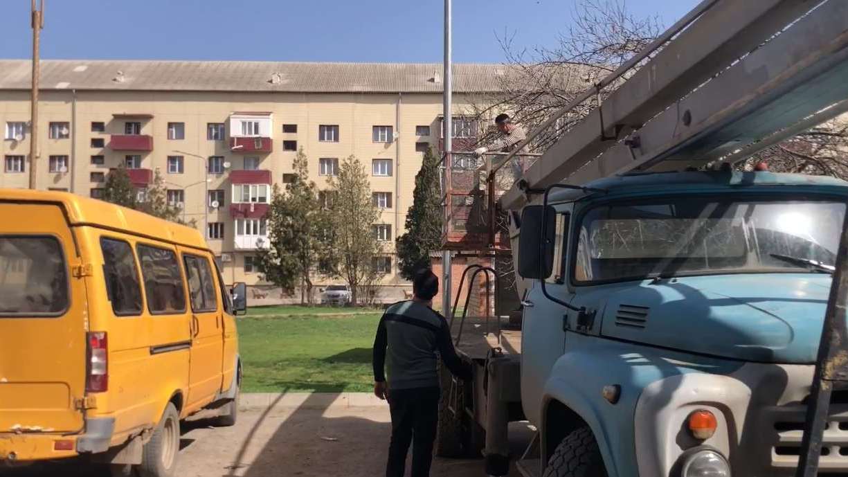 Новости Ингушетии: На улицах Малгобека заменили старые лампы освещения