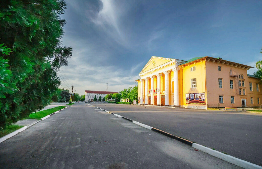 Новости Ингушетии: В Минстрое обсудили ход ремонтных работ во Дворце культуры г. Сунжи