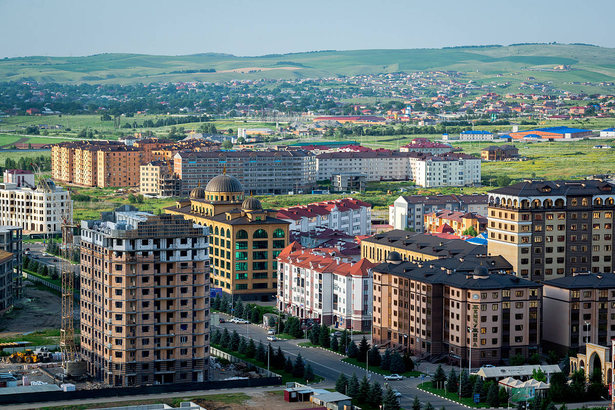 Новости Ингушетии: Более половины жителей Ингушетии мечтают о квартире в Магасе