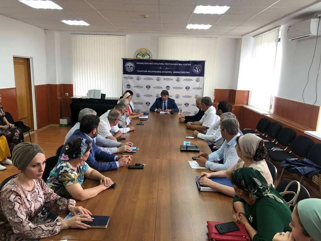 Новости Ингушетии: В Минкульте Ингушетии прошло расширенное совещание с руководителями подведомственных учреждений