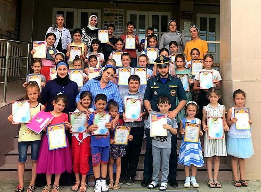 Новости Ингушетии: Ребятам из Али-Юртовской гимназии напомнили о правилах пожарной безопасности