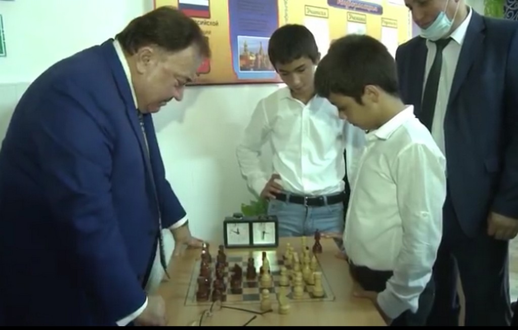 Новости Ингушетии: Глава Ингушетии предложил ввести в школах уроки шахмат