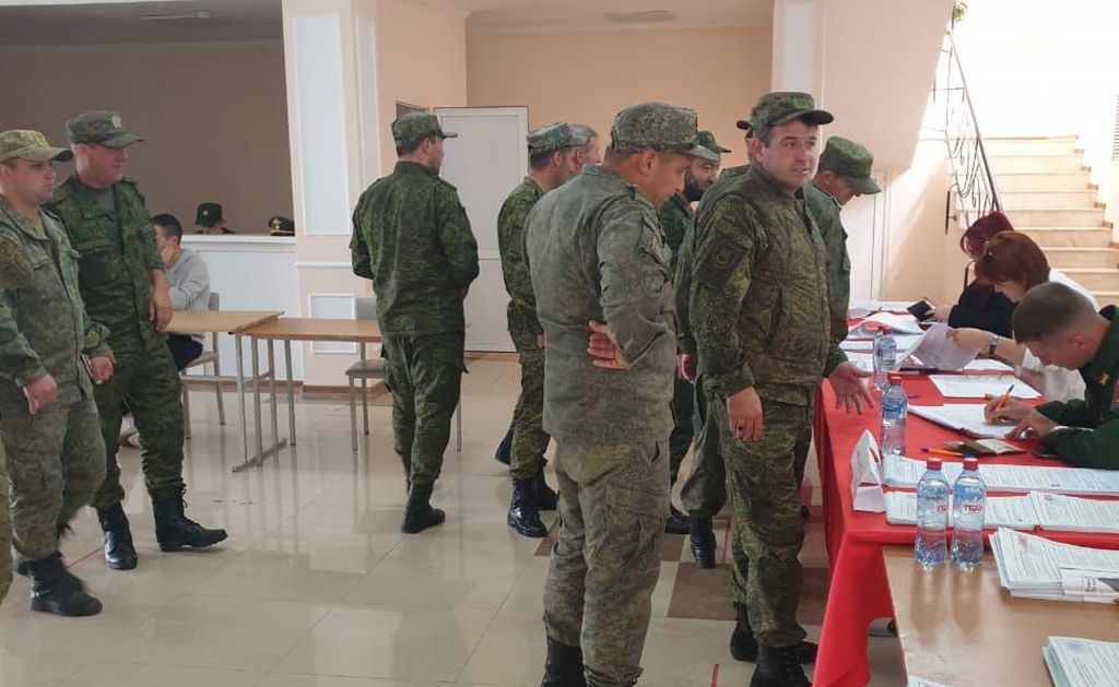 Новости Ингушетии: Среди голосующих в с. п. Троицкое много военнослужащих