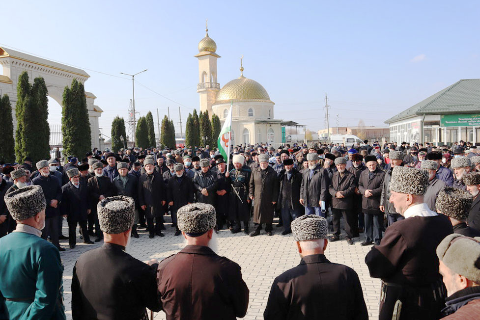 Новости Ингушетии: Жители Ингушетии приняли участие в памятных мероприятиях на мемориале «ГIоазот кашмаш»