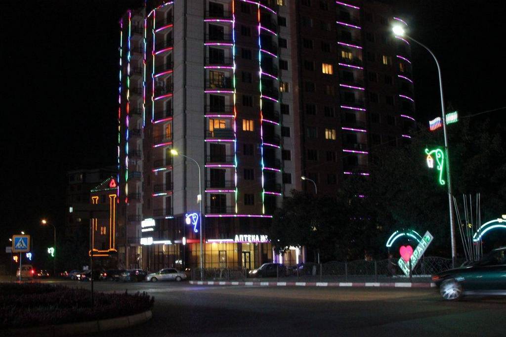 На двух главных улицах города Назрани до конца года установят 70 светодиодных фонарей