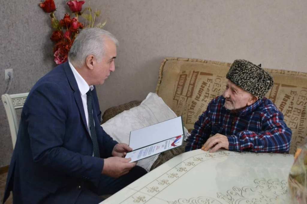 Новости Ингушетии: Старейшего единоросса Ингушетии навестили однопартийцы