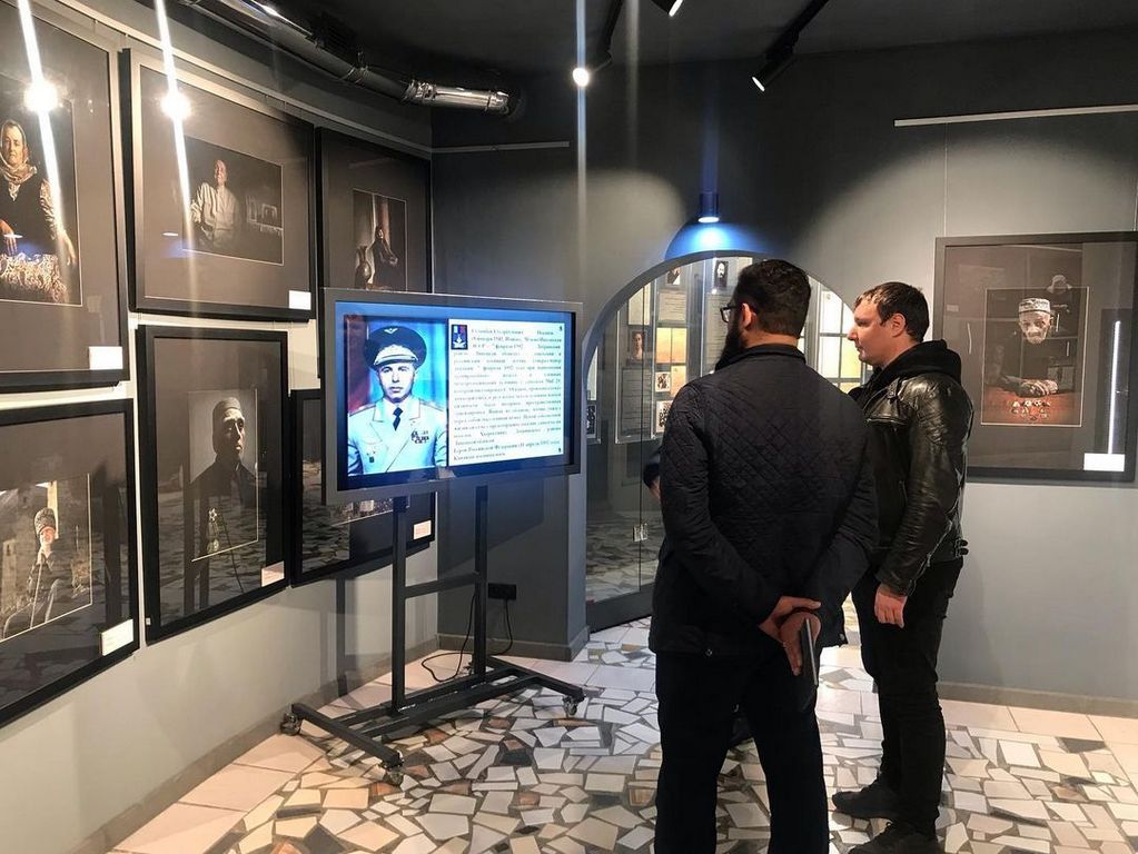 Новости Ингушетии: Выставка в музее Мемориального комплекса жертв политических репрессий Ингушетии знакомит с ингушами-героями Отечества