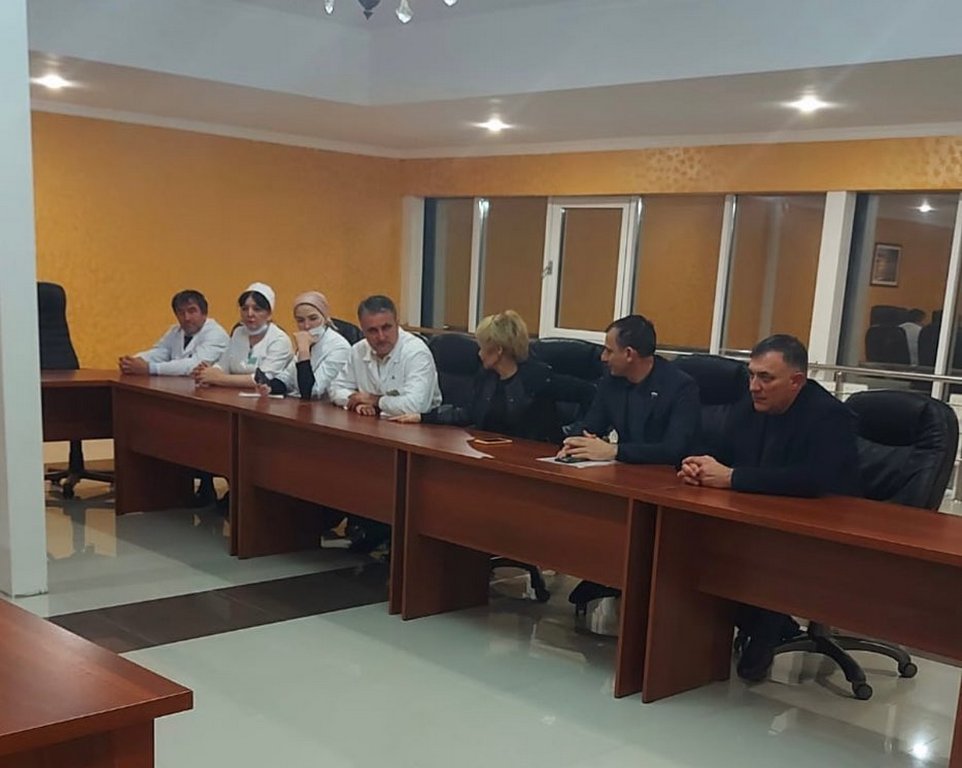 Новости Ингушетии: Сенатор Дина Оюн интересовалась уровнем медицины и образования в горах Ингушетии