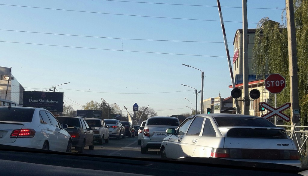 Новости Ингушетии: Жители Ингушетии назвали автомобильные пробки актуальной проблемой