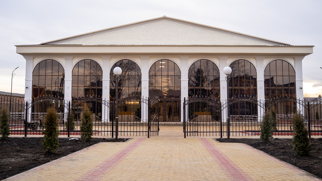 Новости Ингушетии: Ингушский Театр юного зрителя вернулся в свое обновленное здание