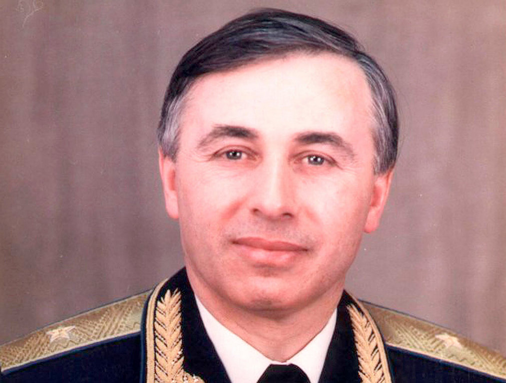 Новости Ингушетии: 30 лет назад совершил свой полет к бессмертию первый Герой России Суламбек Осканов