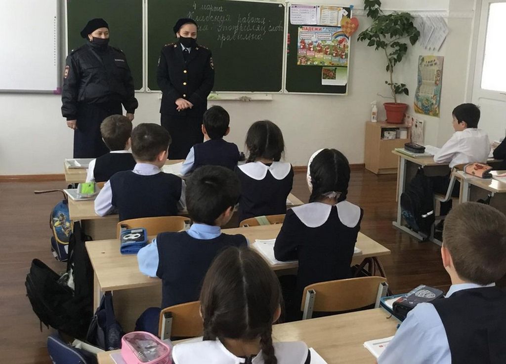Новости Ингушетии: Минутка безопасности для школьников от сотрудников Госавтоинспекции Ингушетии