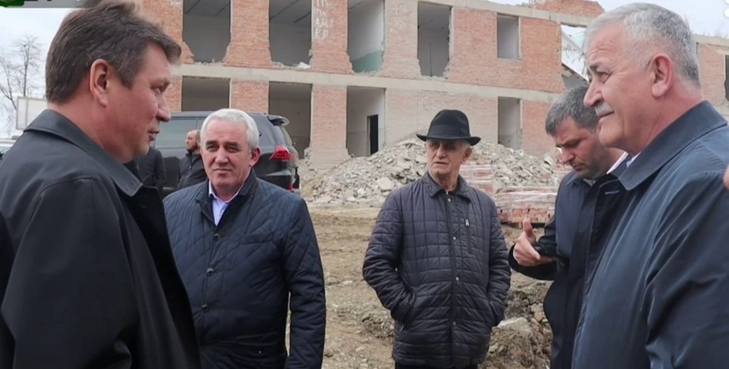 Новости Ингушетии: Вице-премьер Ингушетии провел инспекционный осмотр строящейся школы на 720 мест
