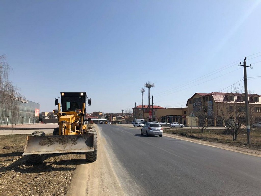 Новости Ингушетии: Дорожники Ингушетии обновляют автодорогу в Магасе