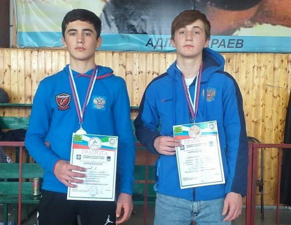 Новости Ингушетии: Ингушские борцы-вольники стали призерами двух иногородних турниров
