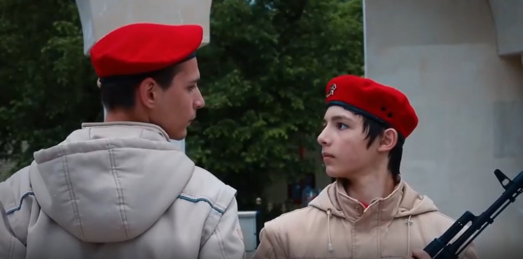 Новости Ингушетии: Юнармейцы Малгобека встали в почетном карауле у Мемориала защитников их города