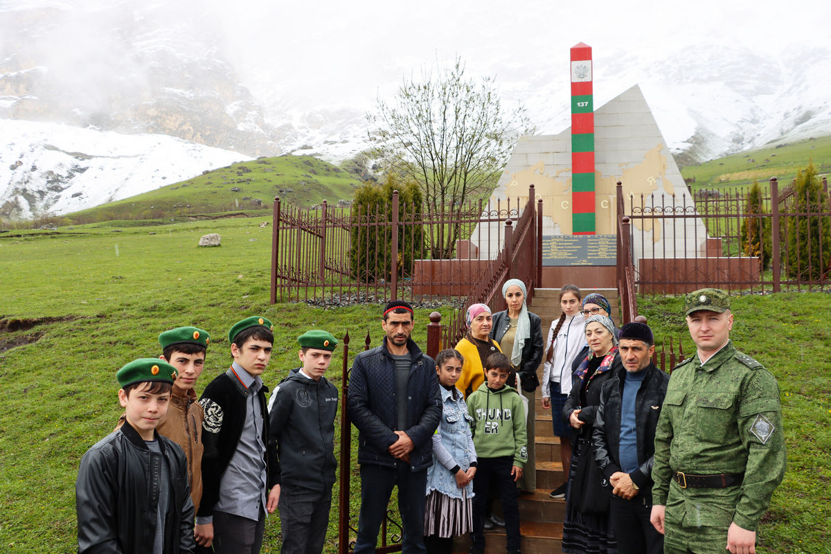 Новости Ингушетии: В Ингушетии почтили память пограничников погибших при исполнении служебного долга
