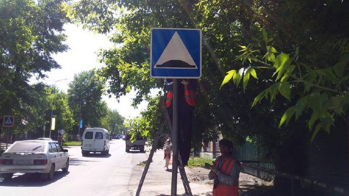 Новости Ингушетии: Автодороги Ингушетии очищают после прошедшего ненастья
